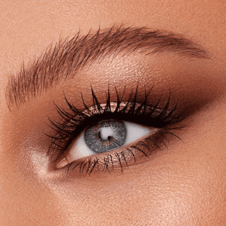 5 Makeup Looks to Rock This Holiday Season
